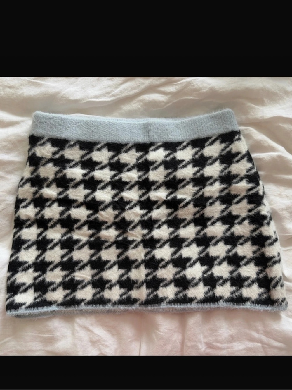 Knit Mini Skirt in Black and White